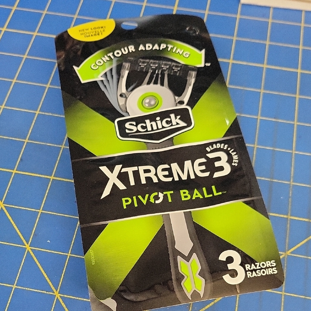Schick Xtreme3 Pivot Ball Razors New Sealed Package